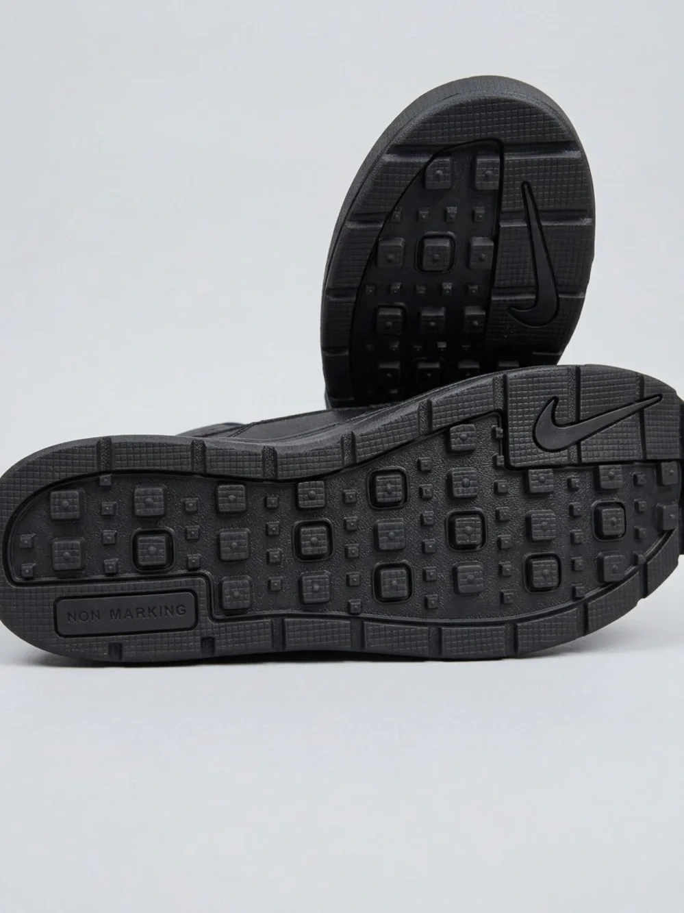 Nike ACG Woodside 2 High GS 